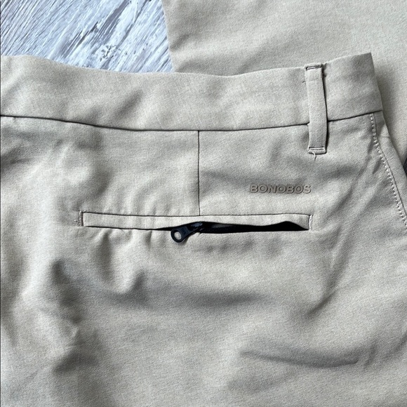 Bonobos Golf Men's Tan Pants sizes 34x32 Slim Taper - Picture 4 of 6